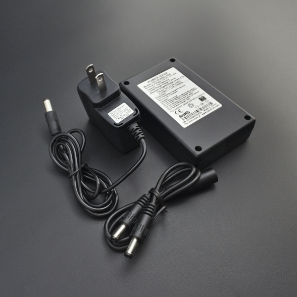 Batería Power Bank De Litio Recargable 3000 mAh + Adaptador De Voltaje 12V Genérico - 1