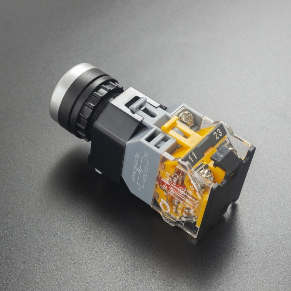 Interruptor Pulsador Normalmente Abierto 22mm YB-LA38 Con Led Indicador Rojo Genérico - 3
