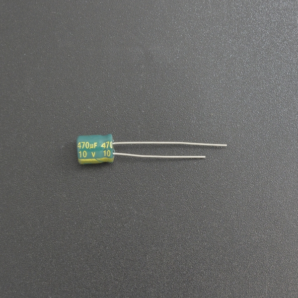 Capacitor Electrolítico De Aluminio 470uF 10V 6x7 mm Genérico - 2