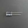 Capacitor Electrolítico De Aluminio 220uF 50V 10x13 mm Genérico - 1