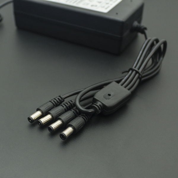 ADAPTADOR DE VOLTAJE 12V 8A CON 4 CONECTOR JACK 5.5X2.5 MM Genérico - 4