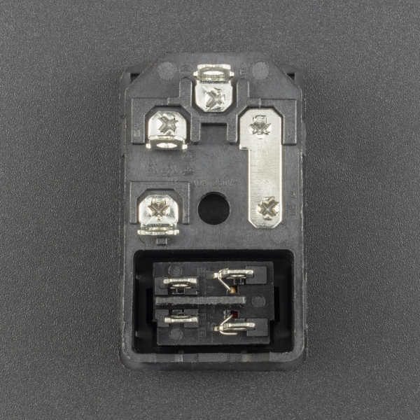 CONECTOR O ENCHUFE DE ALIMENTACIÓN AC-01 PARA CABLE DE PODER C13 Genérico - 4