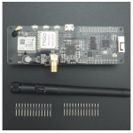 PLACA DE DESARROLLO TTGO CON TRANSCEPTOR LORA 915 MHZ, MODULO GPS NEO-6M Y MODULO WIFI/BLUETOOTH ESP32 PARA IOT CH9102F Genérico