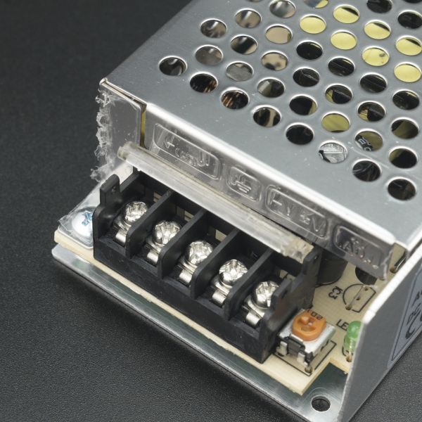 Fuente Suicheada / Conmutada 12V 3A 36W Genérico - 2