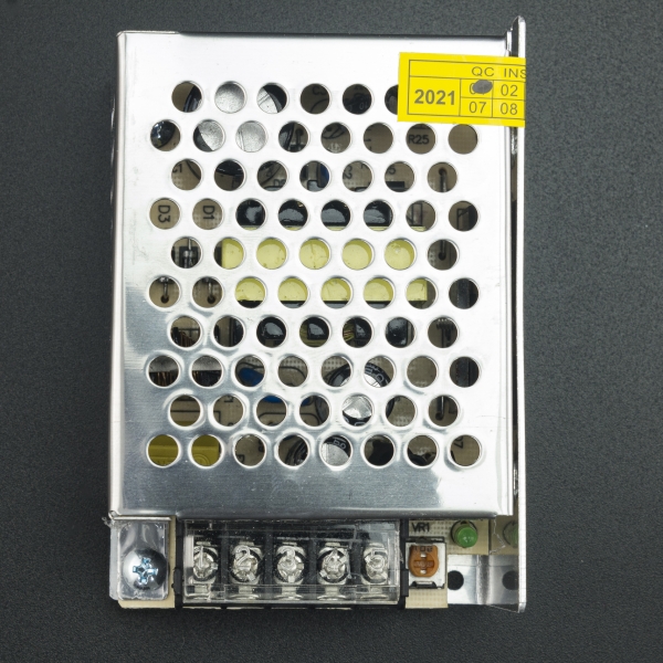 Fuente Suicheada / Conmutada 12V 3A 36W Genérico - 4