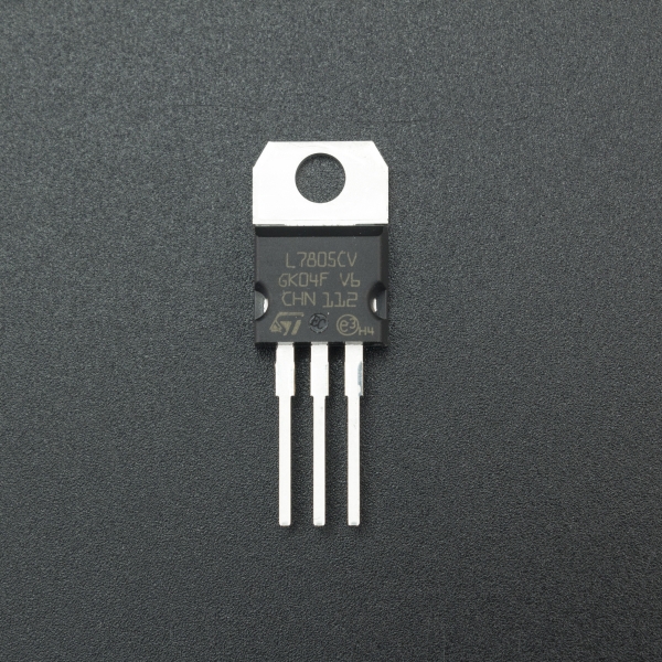 Regulador 5V 7805 Genérico - 2
