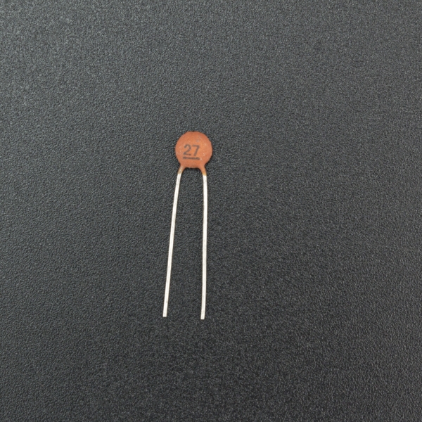 CONDENSADOR CERÁMICO 27 PF 50V Genérico - 2