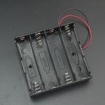 PORTA BATERÍA 18650 X4 CON CONECTOR JACK 5.5X2.1MM Genérico - 2