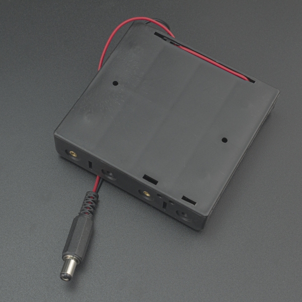 PORTA BATERÍA 18650 X4 CON CONECTOR JACK 5.5X2.1MM Genérico - 3