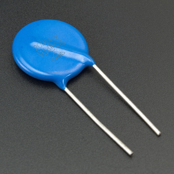 VARISTOR DE ÓXIDO DE METAL MOV-20D241K 20MM Genérico - 1