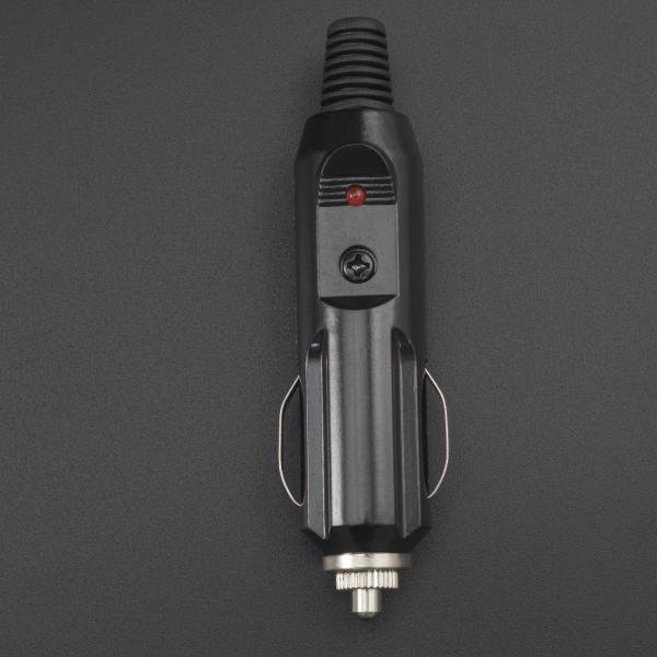 Adaptador Plug Macho Para Cigarrera De Carro Con Fusible 15A Genérico - 4
