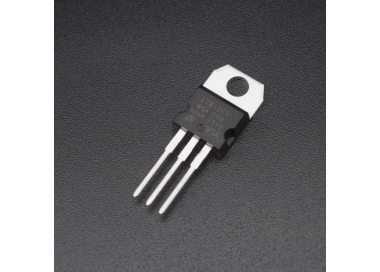 Regulador de voltaje L7810 1.5A TO-220
