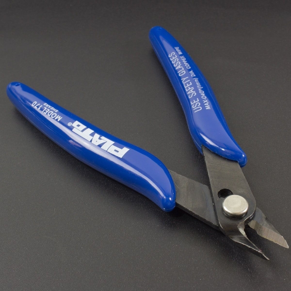 Pinza Azul Oscura