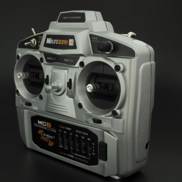 Control transmisor MC6 de 6 canales Control transmisor MC6 de 6 canales